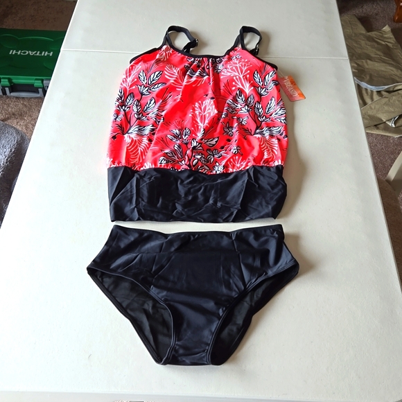 VBEASIIY 2 piece tankini swimsuit size med, NWT - Picture 1 of 7